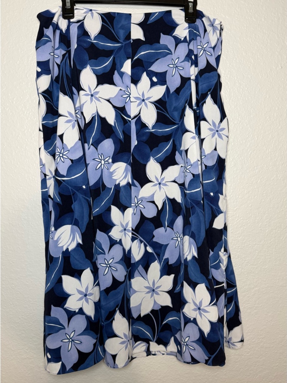 Judith Hart Knit Floral Midi A-Line Skirt Blue White Elastic Waist Plus 14W